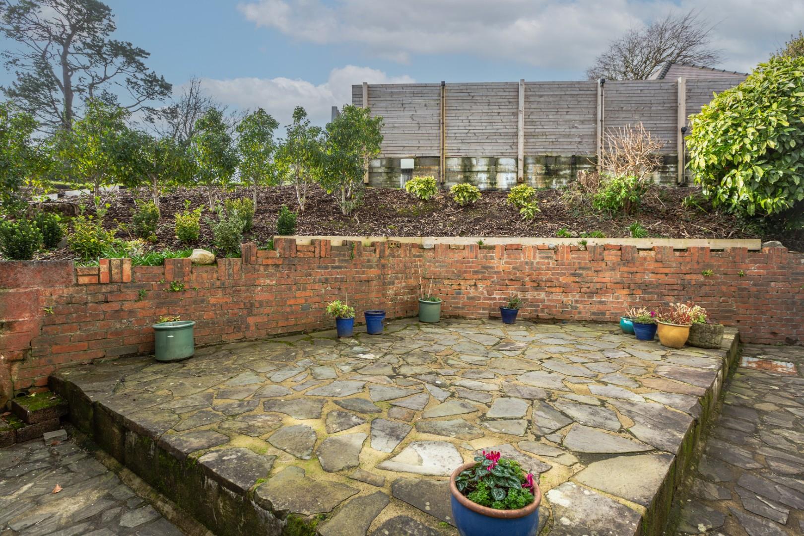 West Cross Lane, West Cross, Swansea, SA3 5LS